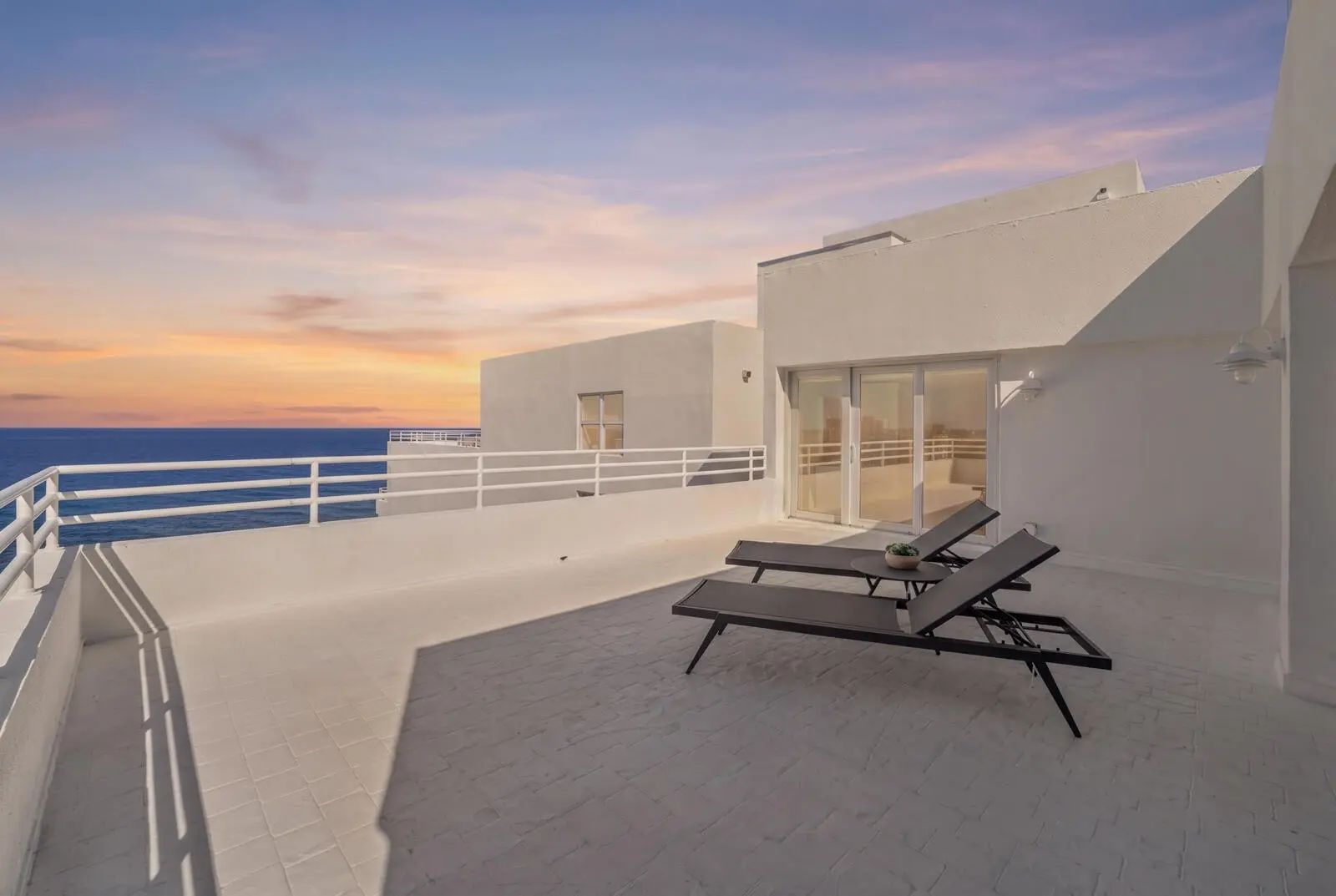3407 S Ocean Boulevard #ph D, Highland Beach, FL, 33487