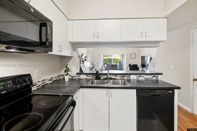 5 of 20 - 21 Simonton Circle, Weston, FL