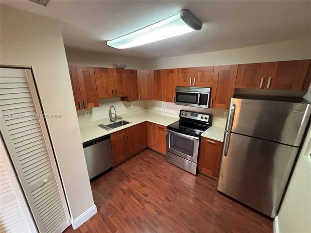 10521 Mahogany Key Circle #204, Miami