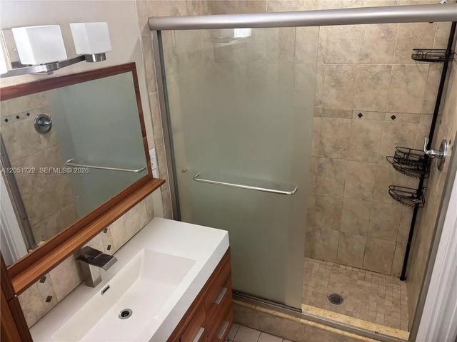 3 of 4 - 10521 Mahogany Key Circle #204, Miami, FL