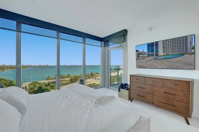 5 of 35 - 601 Ne 36th Street #811, Miami, FL