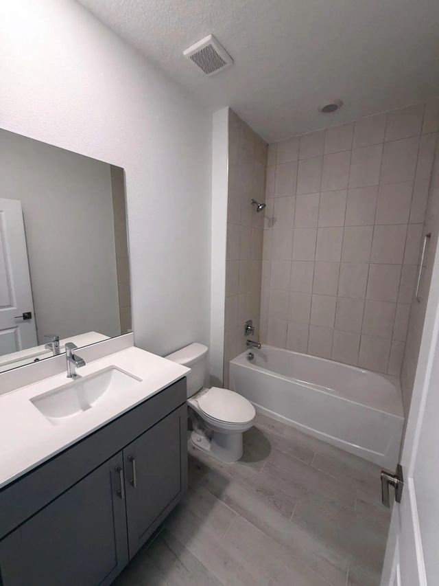 2 of 15 - 6650 Se Park Trace Drive, Stuart, FL