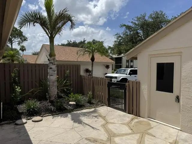 3 of 16 - 2084 Sw Silver Pine Way #122-b, Palm City, FL