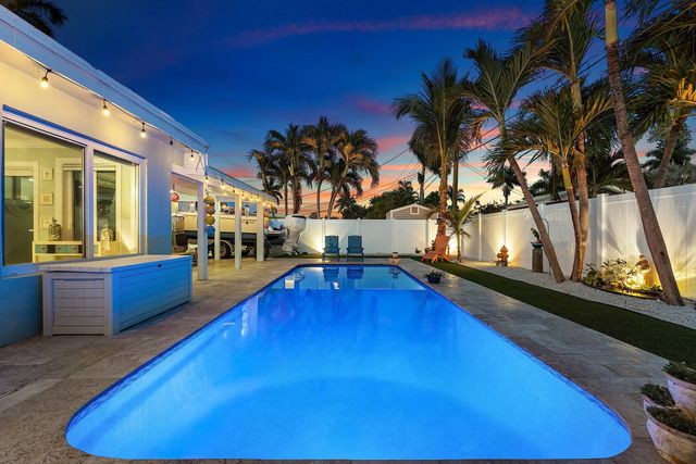 904 Se 15th Court, Deerfield Beach
