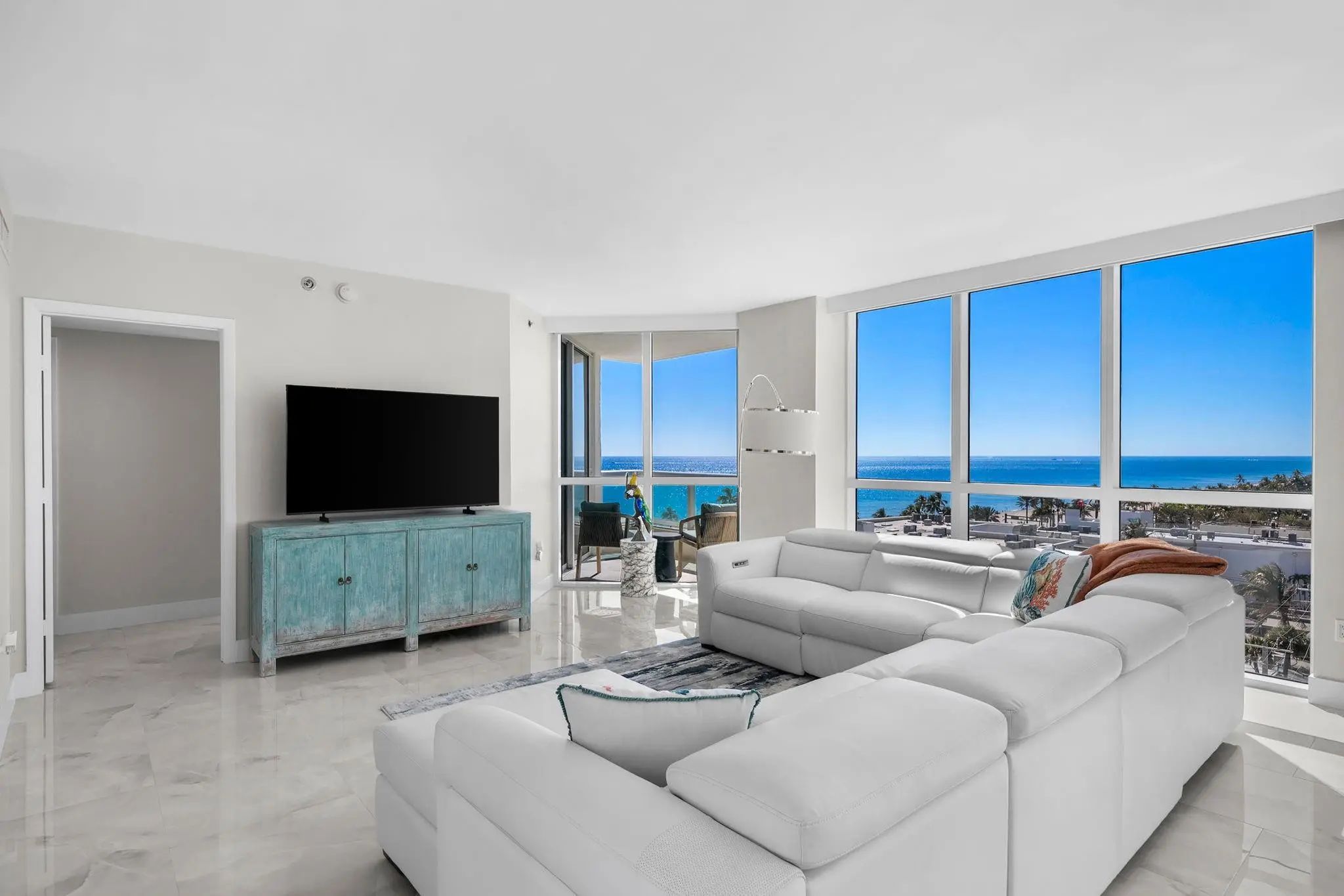101 S Fort Lauderdale Beach Boulevard #907, Fort Lauderdale