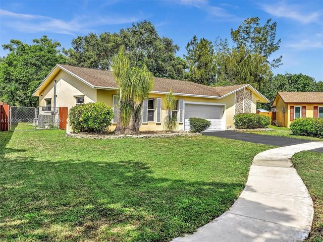 8754 Sw 50th Place, Cooper City