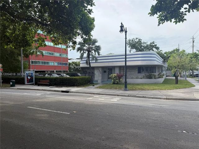 3 of 18 - 1394 Coral Way, Miami, FL