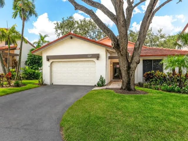 627 Hollows Circle, Deerfield Beach