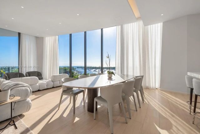 4 of 21 - 2811 S Bayshore Drive #6a, Miami, FL