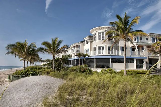 1010 Easter Lily Lane #204, Vero Beach