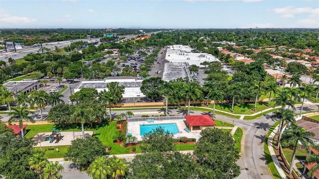 4 of 47 - 14147 N Forest Oak Circle, Davie, FL