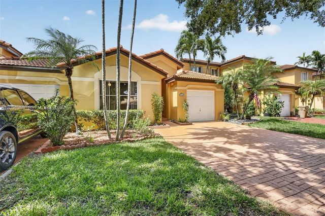 5 of 47 - 14147 N Forest Oak Circle, Davie, FL