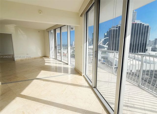 5 of 28 - 1750 N Bayshore Drive #1814, Miami, FL