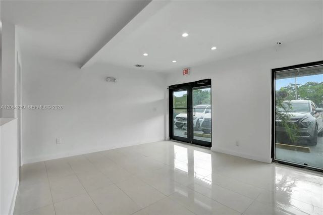 7000 Nw 2 Avenue #7010, Miami