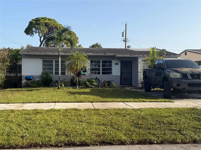 1828 Nw 152nd Street, Miami Gardens