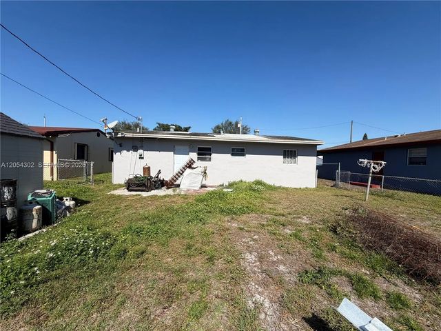 4 of 9 - 1828 Nw 152nd Street, Miami Gardens, FL