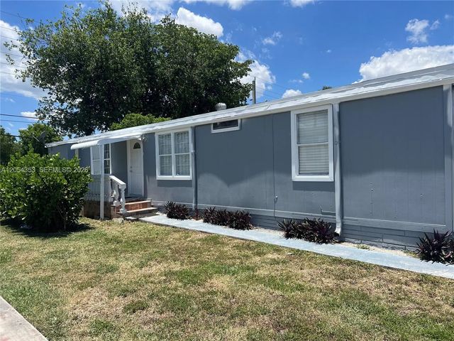 20016 Nw 56 Avenue, Miami Gardens