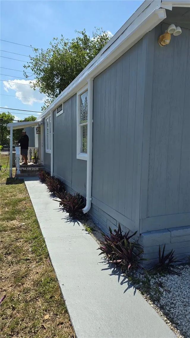 4 of 26 - 20016 Nw 56 Avenue, Miami Gardens, FL