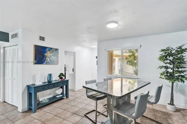 4 of 38 - 7430 Miami Lakes Drive #e107, Miami Lakes, FL
