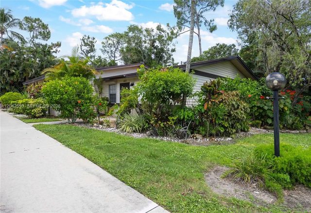 2 of 34 - 1001 Pine Isle Lane #1001, Naples, FL