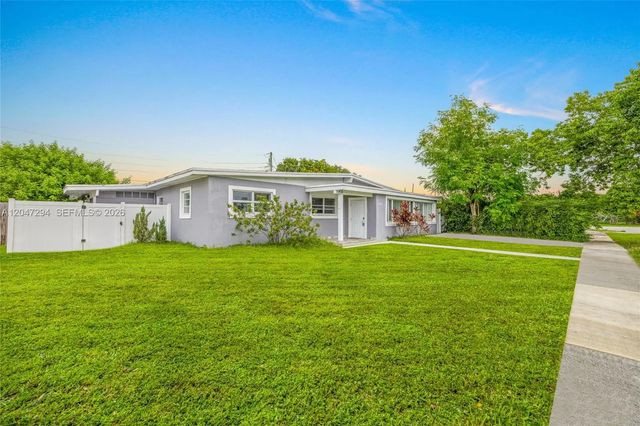 2 of 48 - 18100 Nw 7th Place, Miami Gardens, FL