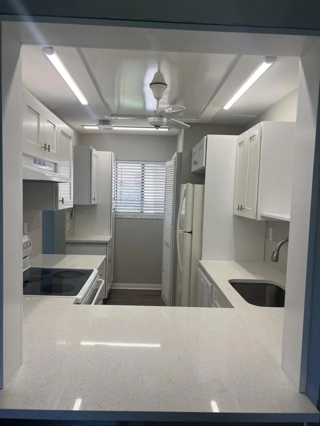 5 of 87 - 5373 Se Miles Grant Road #102, Stuart, FL