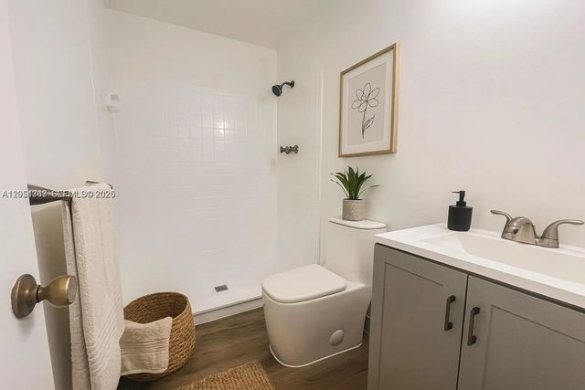 4 of 12 - 11227 Sw 88th Street #205d, Miami, FL