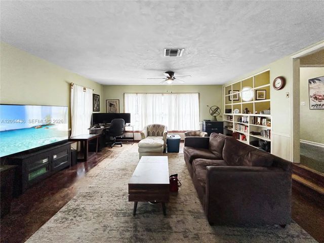 4 of 20 - 211 N 12th Street, , FL
