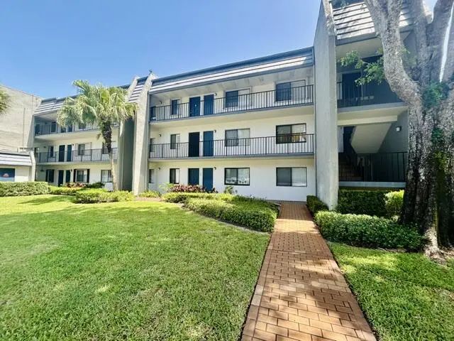 4801 Esedra Court #205, Lake Worth