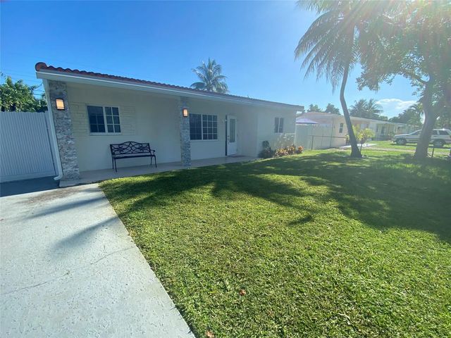 6325 Grant Court, Hollywood