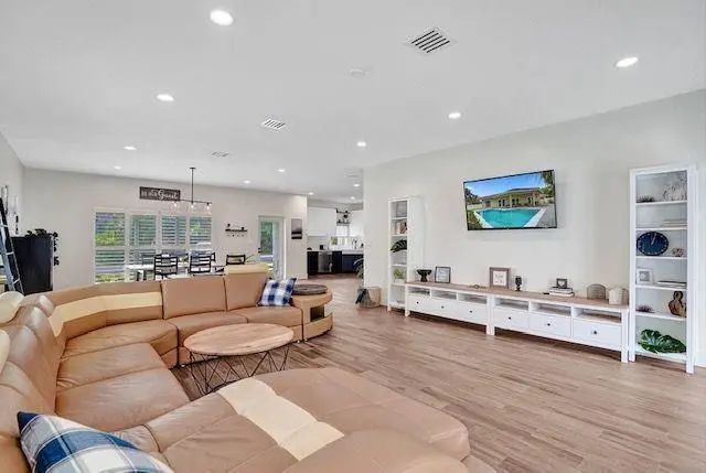 5 of 24 - 2622 Ne 27th Avenue, Lighthouse Point, FL