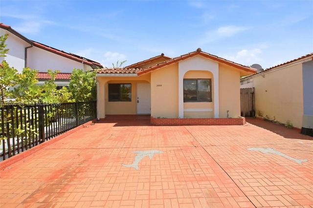 2555 W 65th Street, Hialeah