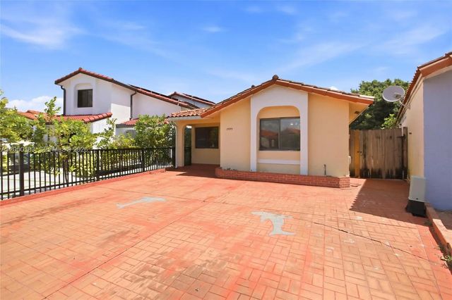 2 of 27 - 2555 W 65th Street, Hialeah, FL