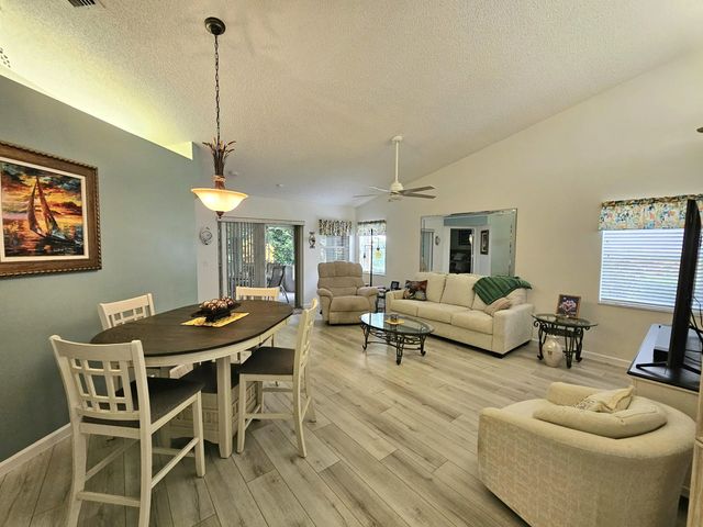 4 of 22 - 4233 Se Home Way, Port St. Lucie, FL