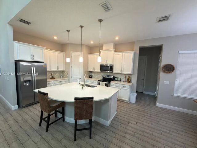 5 of 24 - 8713 Crescendo, , FL
