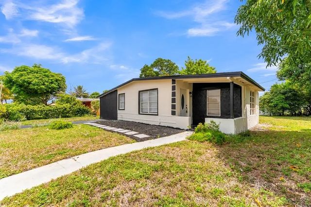 3 of 43 - 3411 Nw 5th Court, Lauderhill, FL