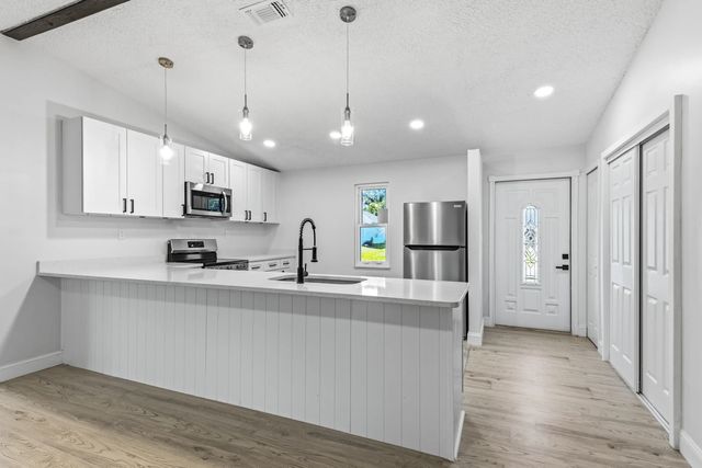3 of 34 - 1640 Sandusky Street Se, Palm Bay, FL