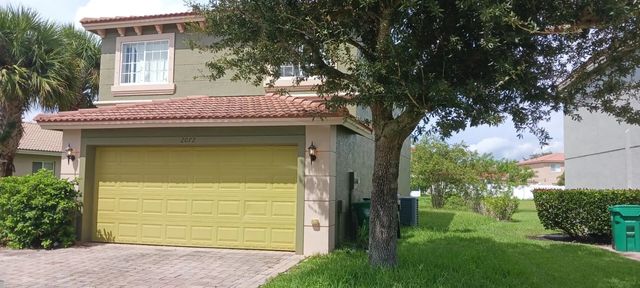 2 of 4 - 2072 Sw Newport Isles Boulevard, Port St. Lucie, FL