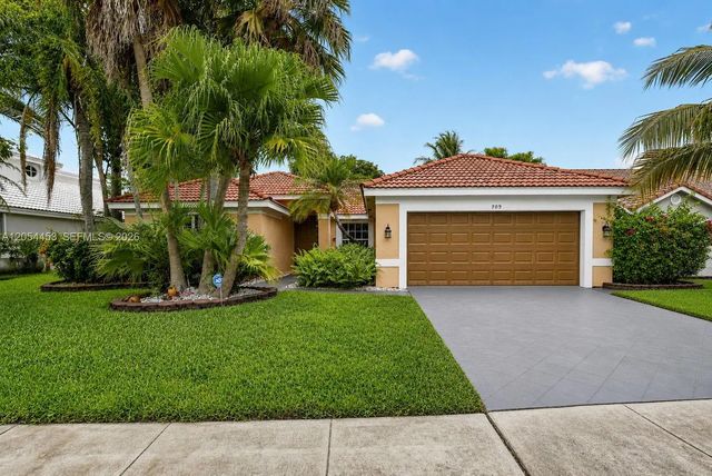 709 Nw 177th Avenue, Pembroke Pines