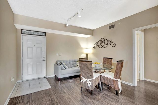 3 of 40 - 11760 Saint Andrews Place #204, Wellington, FL
