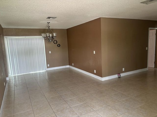 4 of 18 - 1250 Sw 5th Terrace, Deerfield Beach, FL