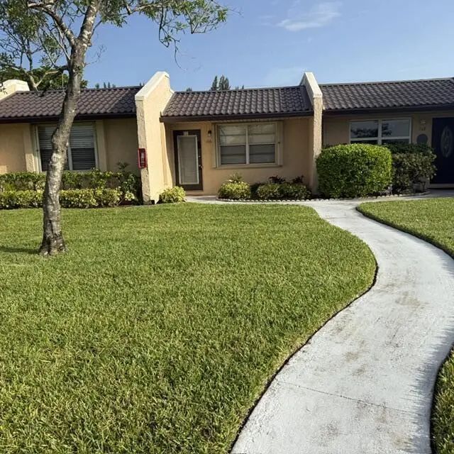 166 Lake Meryl Drive, West Palm Beach