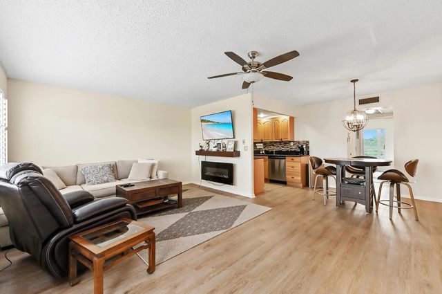 5 of 27 - 4087 Newport S, Deerfield Beach, FL