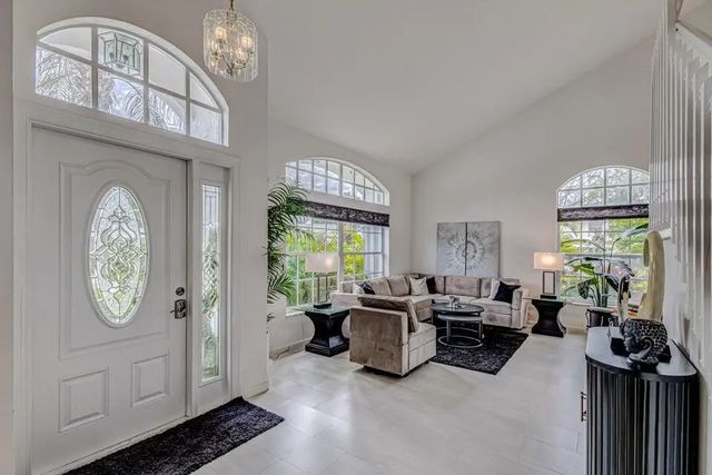 4 of 34 - 18174 Se Fairview Circle, Tequesta, FL
