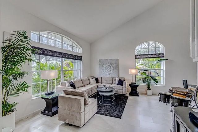 5 of 34 - 18174 Se Fairview Circle, Tequesta, FL