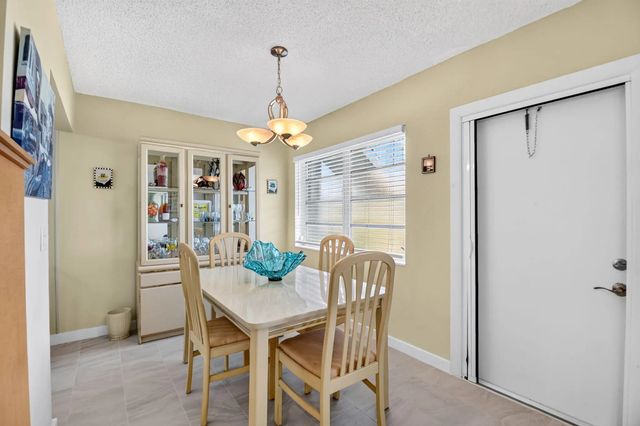 5 of 63 - 2430 S Federal Highway #2, Boynton Beach, FL
