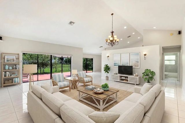 4 of 32 - 9496 Sun Pointe Drive, Boynton Beach, FL