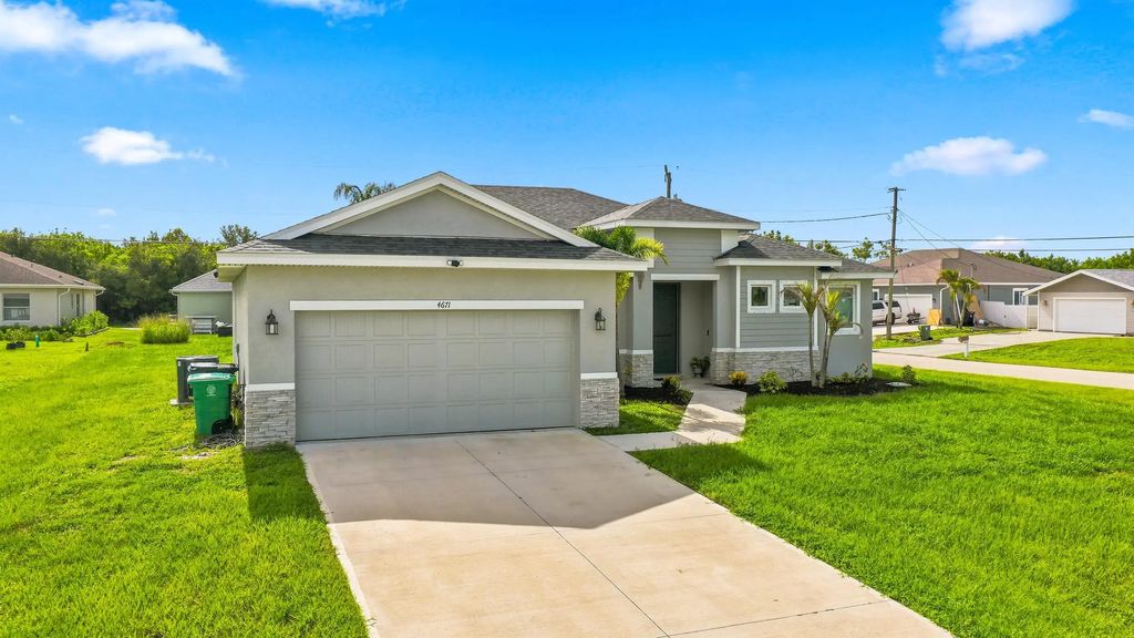 4671 Sw Albacore Street, Port St. Lucie