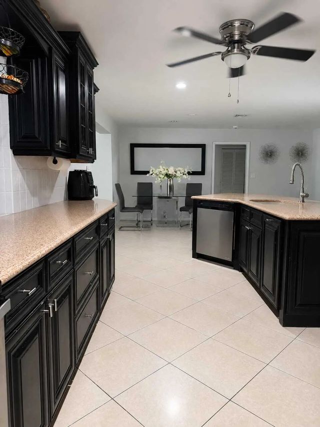 4 of 14 - 1711 Ne 41st Street, Pompano Beach, FL