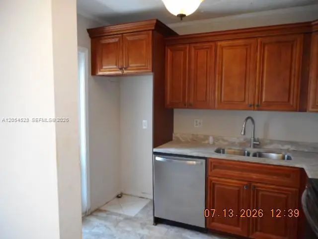 5 of 45 - 1461 S Ocean Boulevard #101, Lauderdale-By-The-Sea, FL